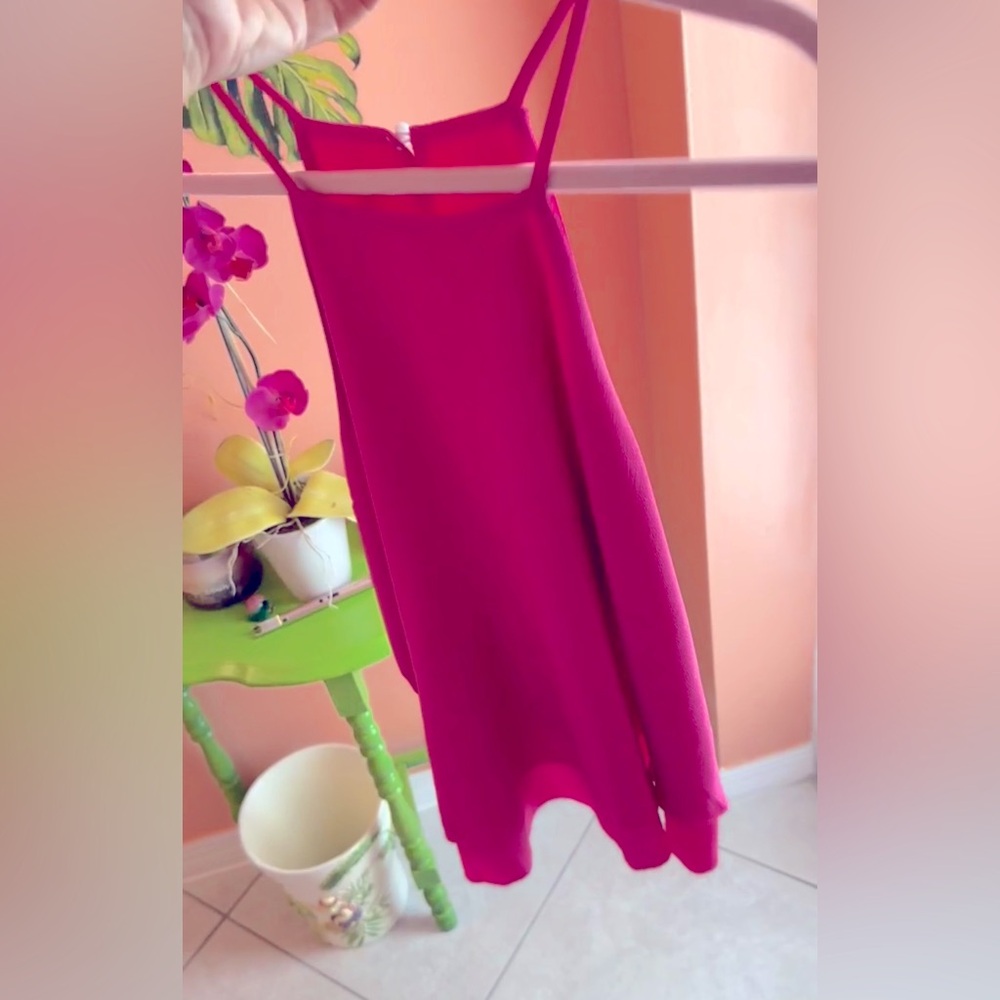 🩷NWOT Tank Top~spaghetti straps, tiered top XL🩷